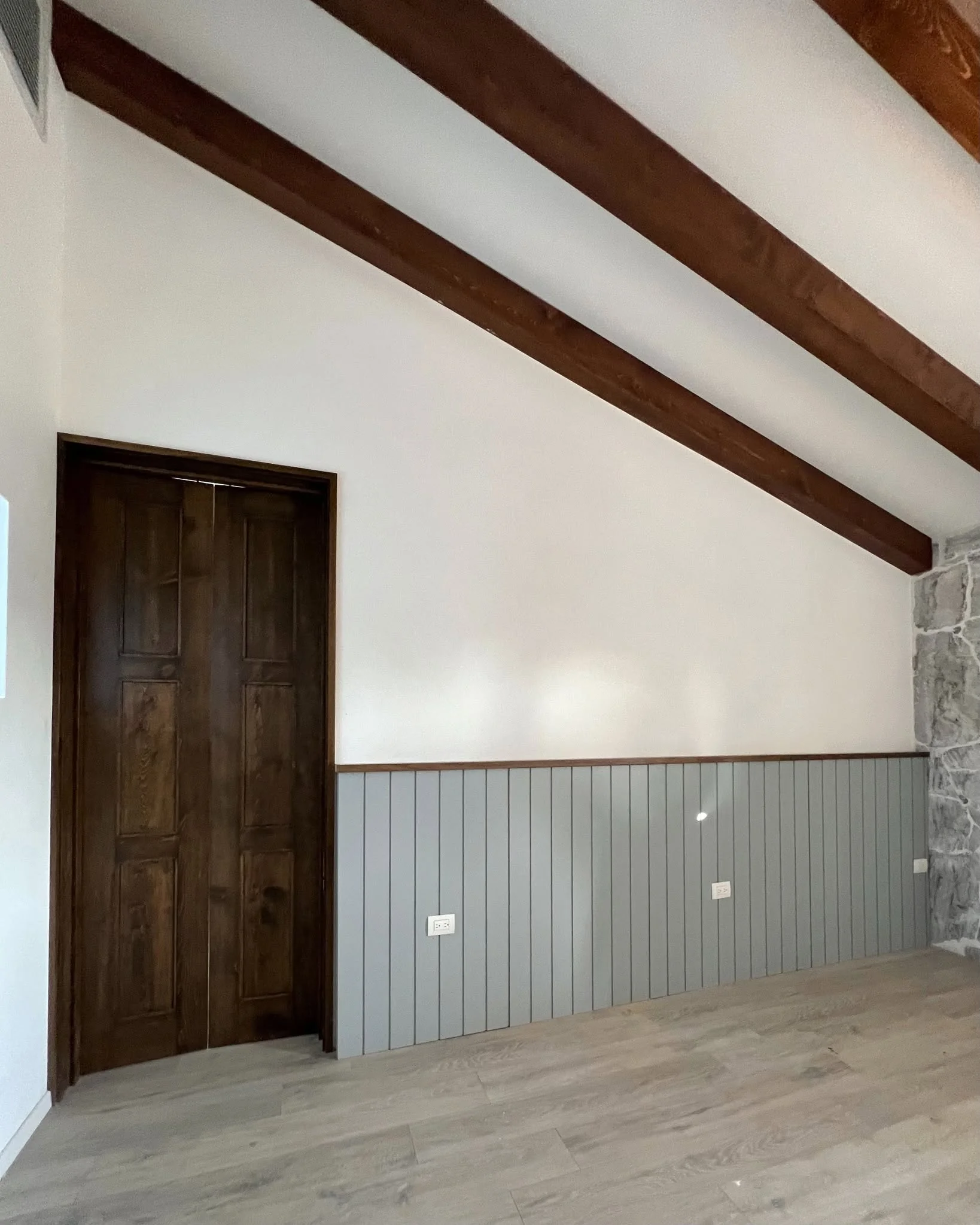 Puerta interior de madera a medida — Tempus Monterrey