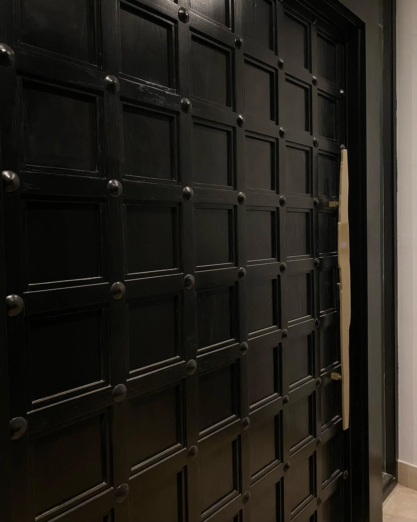 Puerta de madera a medida Tempus Monterrey