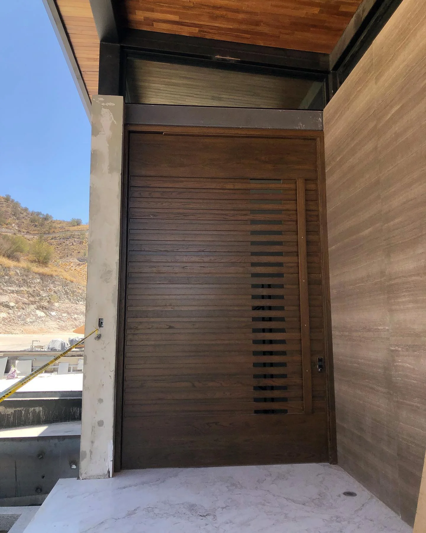 Puerta de madera a medida Tempus Monterrey
