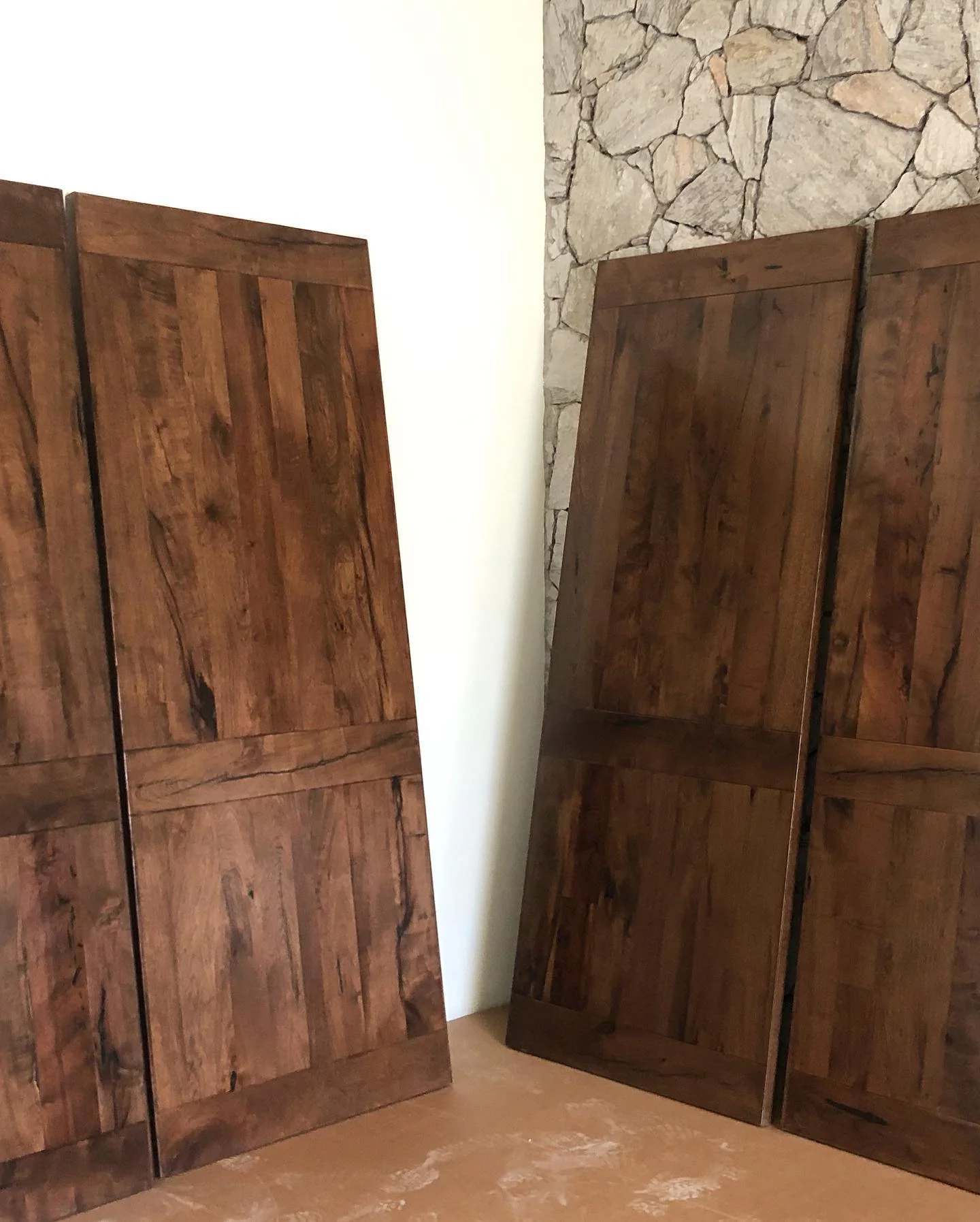 Puerta de madera a medida Tempus Monterrey