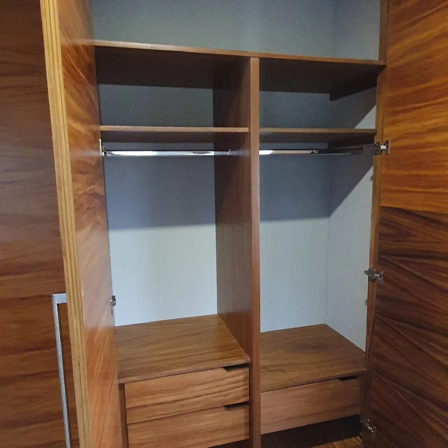 Closet y vestidor a medida Tempus Monterrey