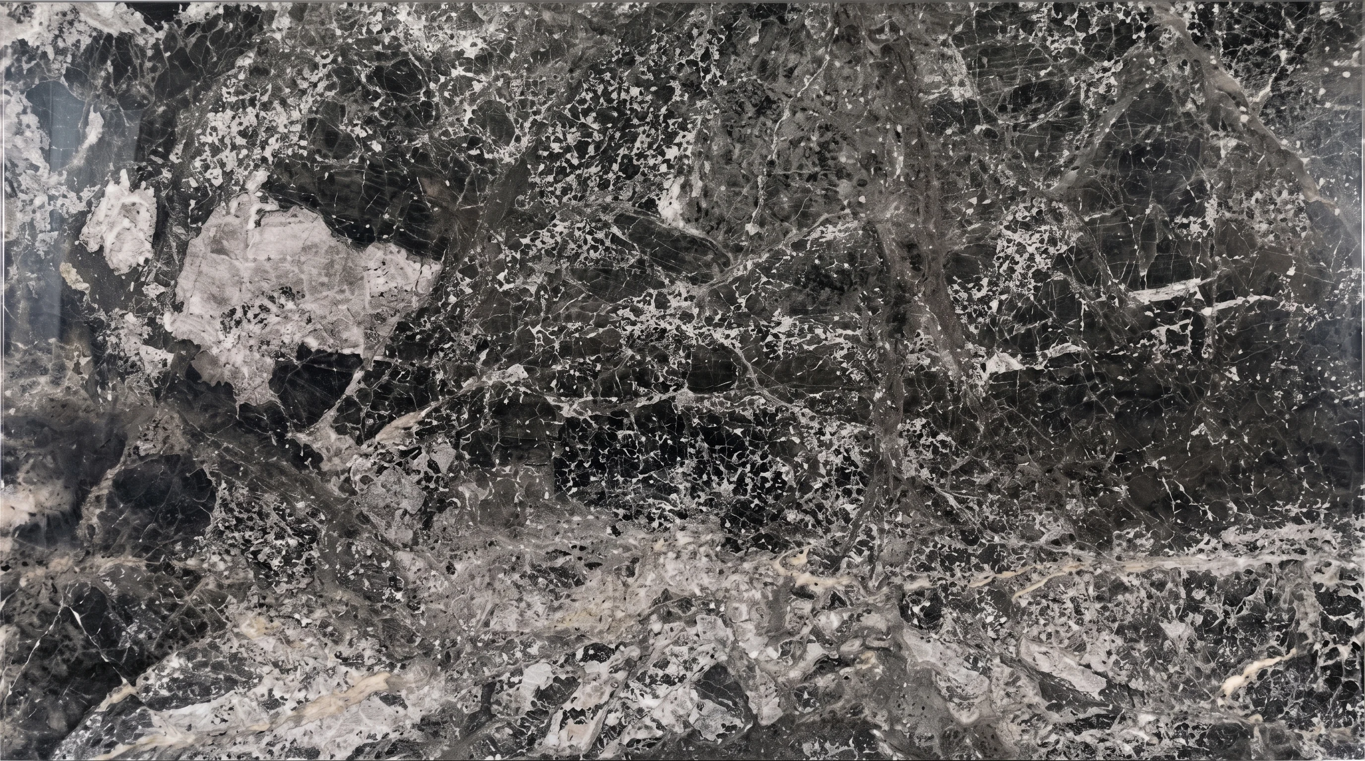 Referencia visual de mármol Black Thunder