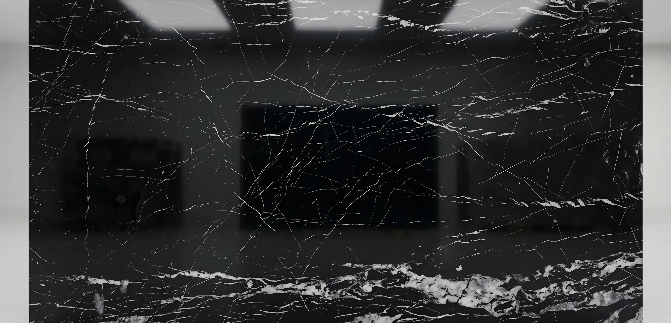 Referencia visual de mármol Marquina Nacional