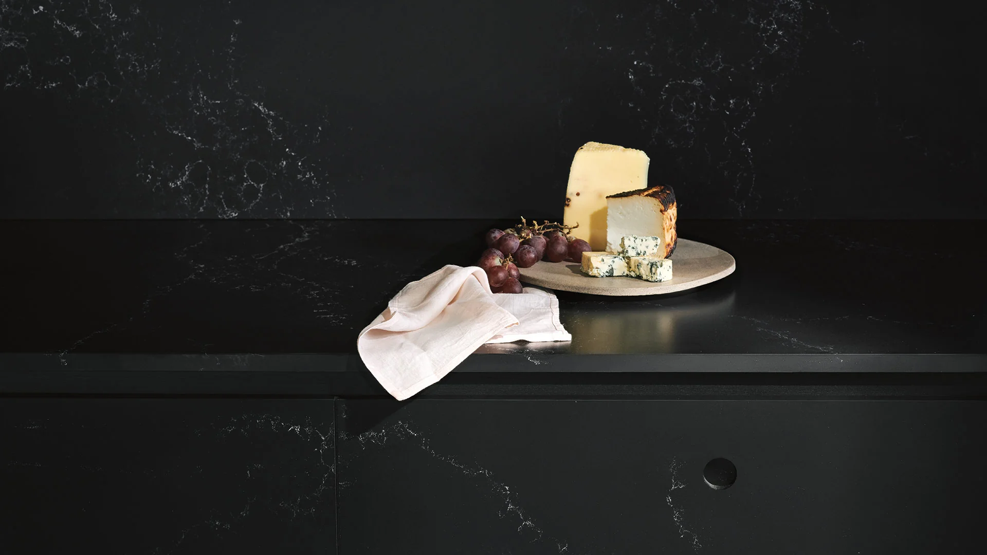 Empira Black ambiente 3