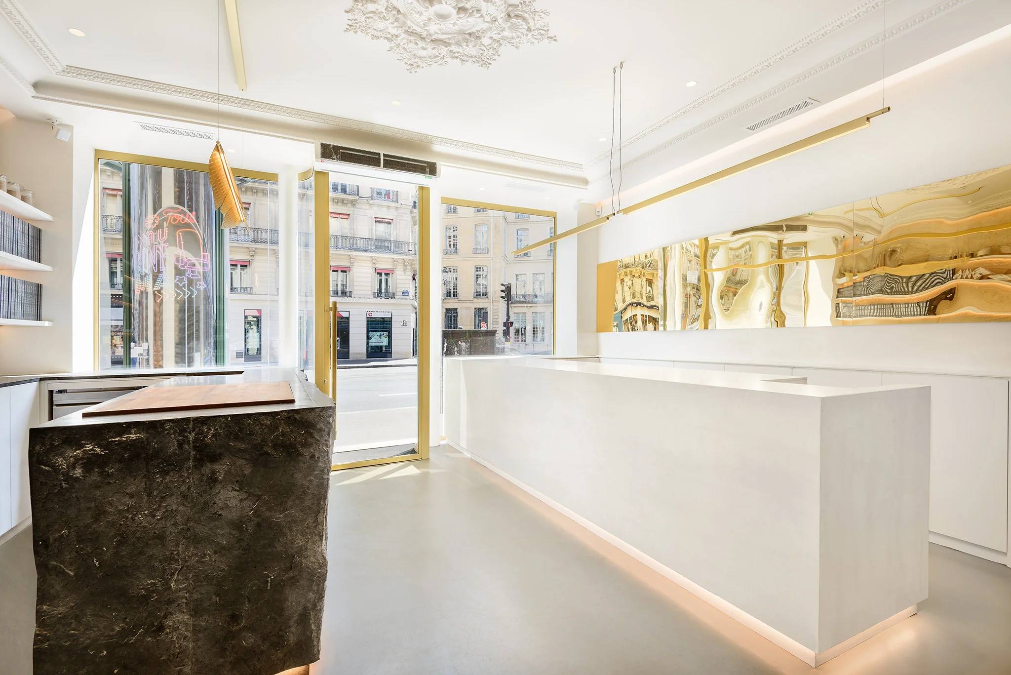 Iron Frost ambiente