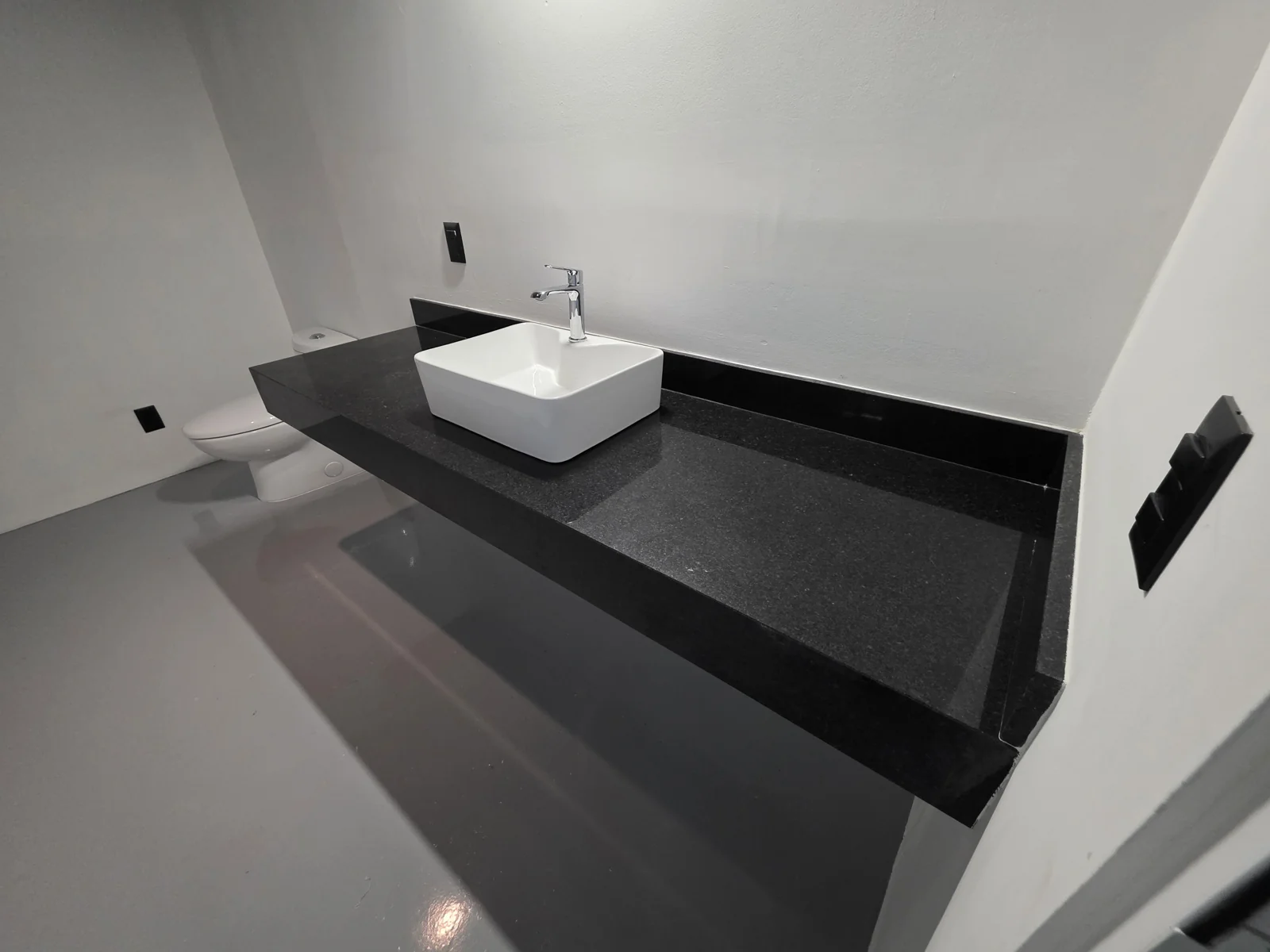 Baño en piedra — Tempus