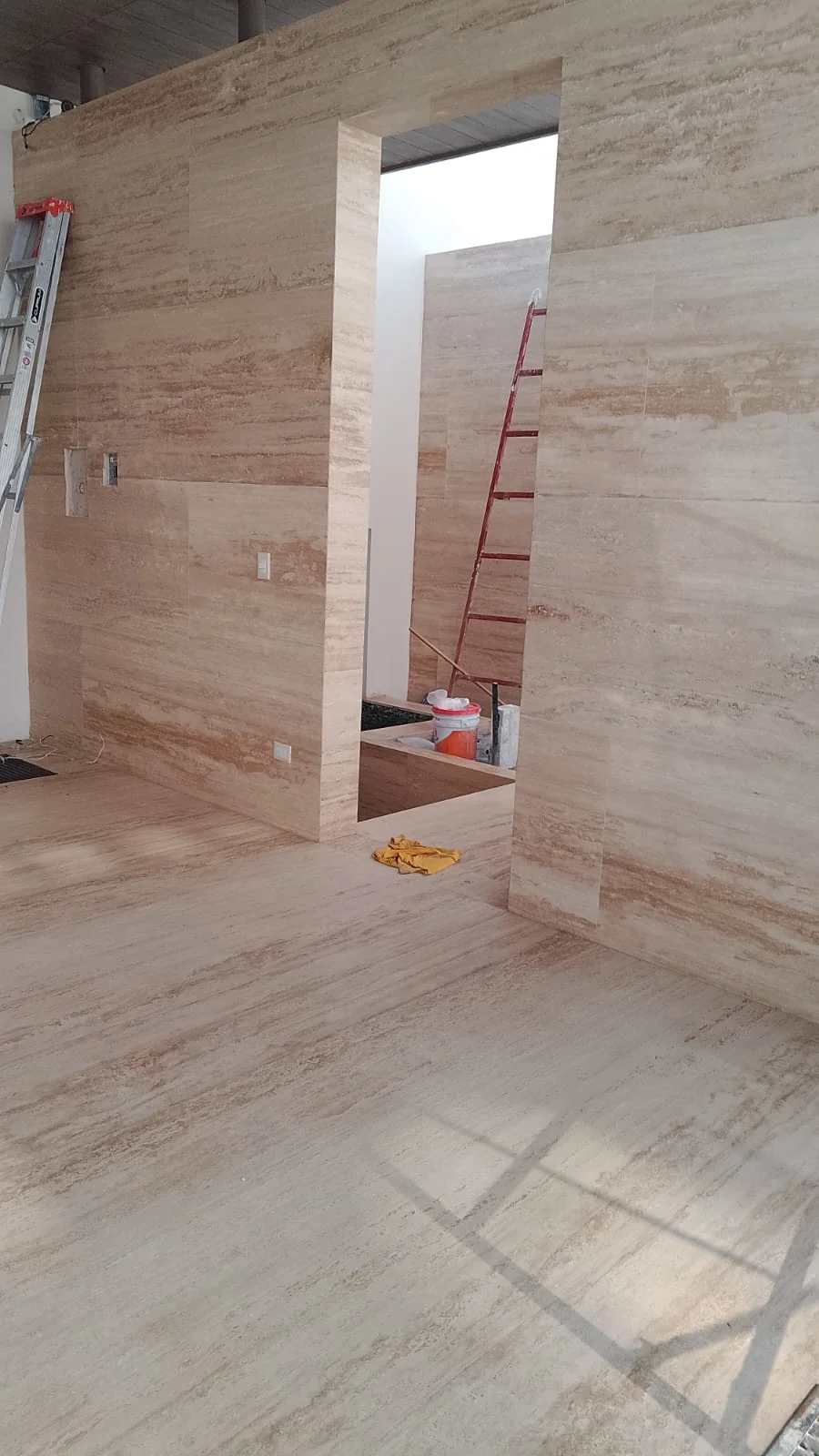 Feature wall de piedra natural Tempus Monterrey