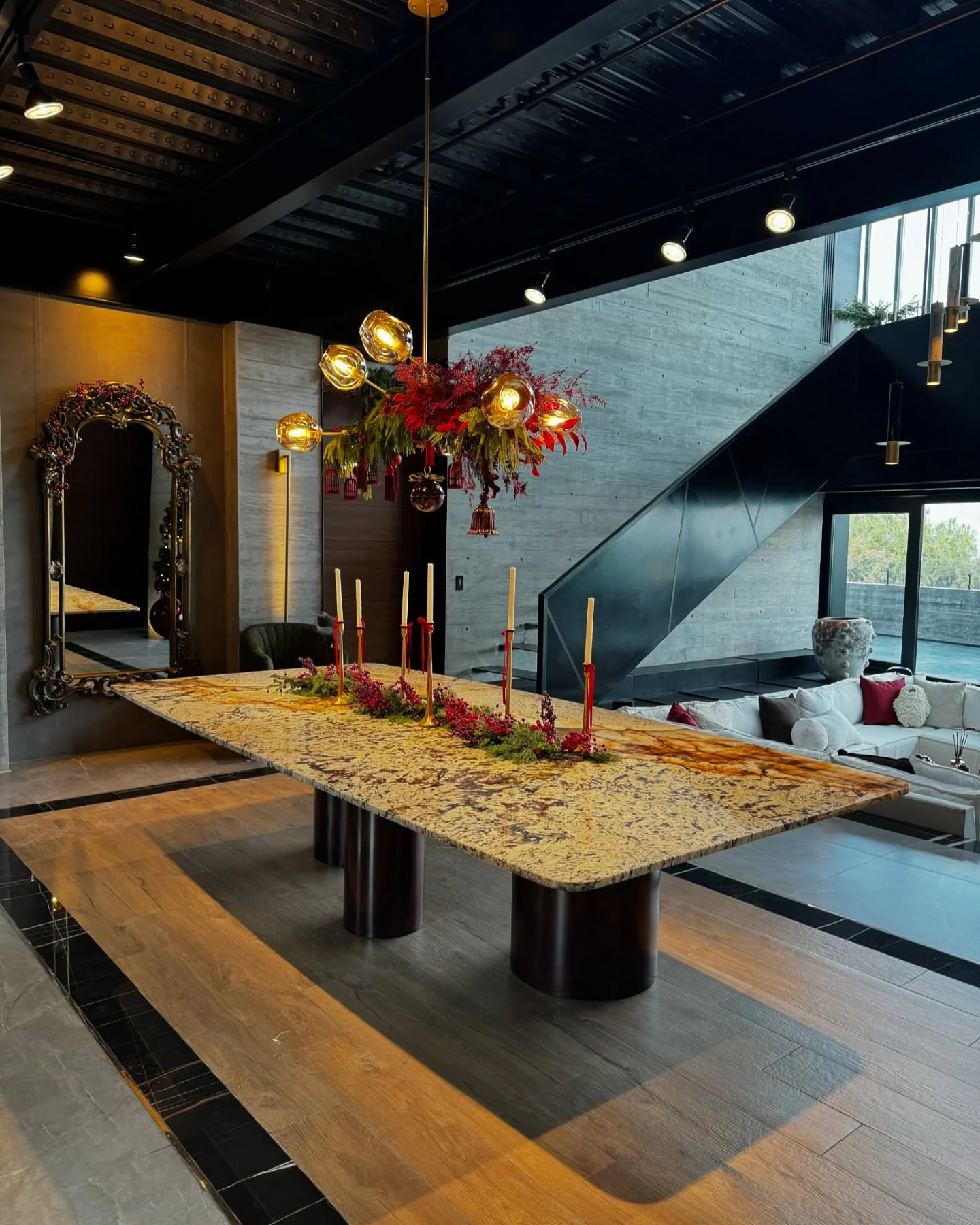 Mesa de diseño en piedra natural Tempus Monterrey